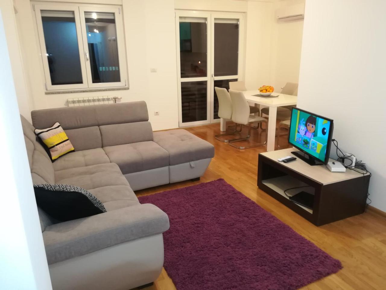 Appartement Butterfly à Čačak Extérieur photo
