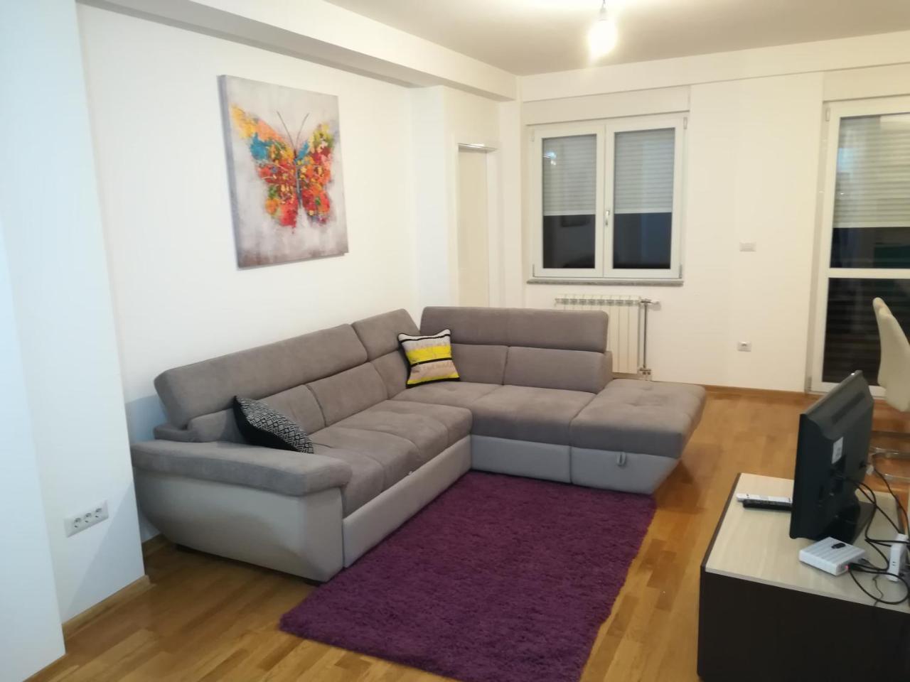 Appartement Butterfly à Čačak Extérieur photo